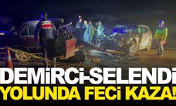 Manisa’da feci kaza… İki otomobil çarpıştı, 3 kişi hayatını kaybetti