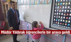 Müdür Yıldırak öğrencilerle bir araya geldi