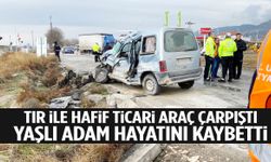 Denizli'de tırla çarpışan hafif ticari aracın sürücüsü hayatını kaybetti