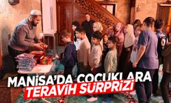 Manisa'da çocuklara teravih sürprizi