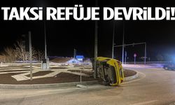 Kontrolden çıkan ticari taksi orta refüje devrildi