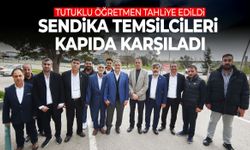 Atatürk’e hakaret iddiasıyla tutuklanan öğretmen tahliye edildi… Sendika temsilcileri kapıda karşıladı!
