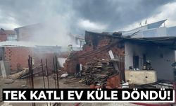 İzmir’de tek katlı ev küle döndü