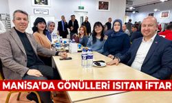 Manisa’da gönülleri ısıtan iftar… Üniversiteliler Kızılay sofrasında buluştu!