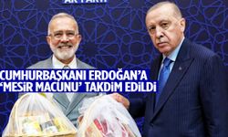 Cumhurbaşkanı Erdoğan’a mesir macunu takdim edildi
