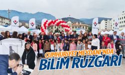 Cumhuriyet Meydanı’nda bilim rüzgarı