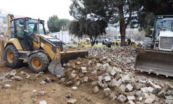 Turgutlu’da yağış sonrası yol seferberliği