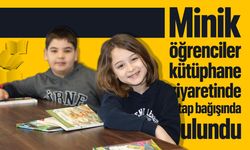 Şehzadeler'de minik öğrenciler kitap bağışında bulundu