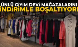 Ünlü giyim devi mağazalarını indirimle boşaltıyor!