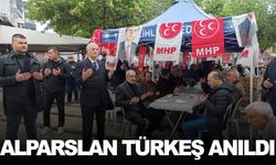 Salihli’de Alparslan Türkeş için lokma döktürüldü