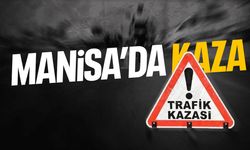 Manisa’da traktör ile otomobil çarpıştı! Hastanelik oldular…