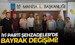İYİ Parti Şehzadeler’de bayrak değişimi!