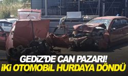 Gediz'de can pazarı! İki otomobil hurdaya döndü
