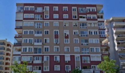 Rıza Bey Apartmanı'nın yıkılma görüntüleri çıktı