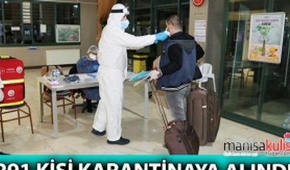 Katar'dan gelen vatandaşlar Manisa'da