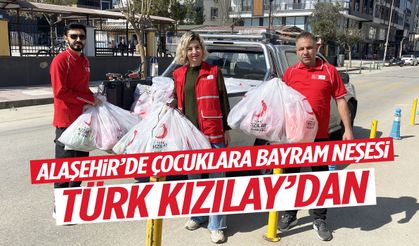 Alaşehir’de çocuklara bayram neşesi Türk Kızılay’dan