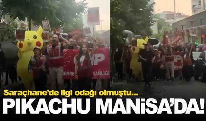 Pikachu Manisa’da… Özgür Özel’e ‘Sarı’ destek!