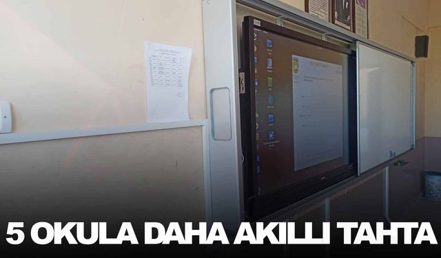 İlçede 5 okul daha akıllı tahtaya kavuştu