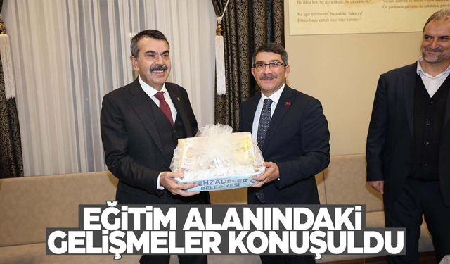 Bakan Tekin STK temsilcileriyle buluştu