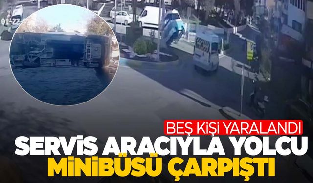 İzmir’de servis aracıyla çarpışan yolcu minibüsü devrildi