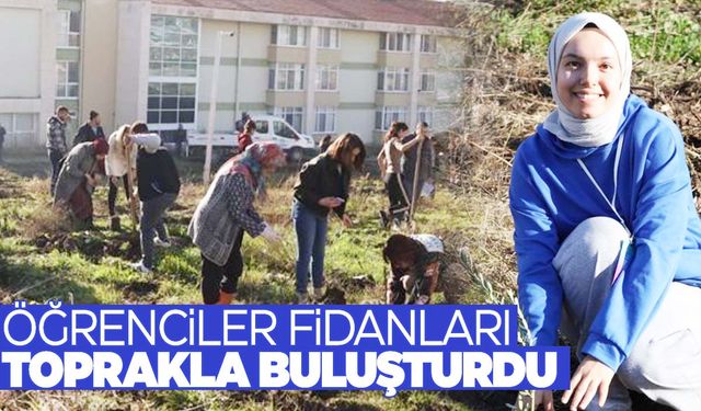 Üniversiteli öğrenciler yurtlarının bahçesine fidan dikti