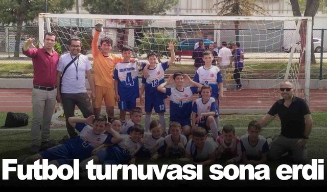 Sarıgöl'de 23 Nisan Ulusal Egemenlik Futbol Turnuvası sona erdi