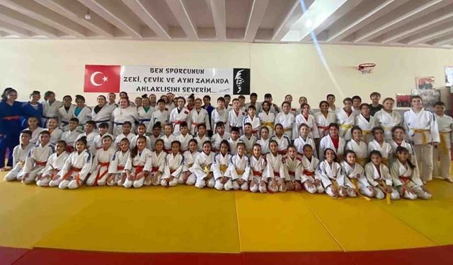 Manisa’da 220 judocu kemer sınavından geçti
