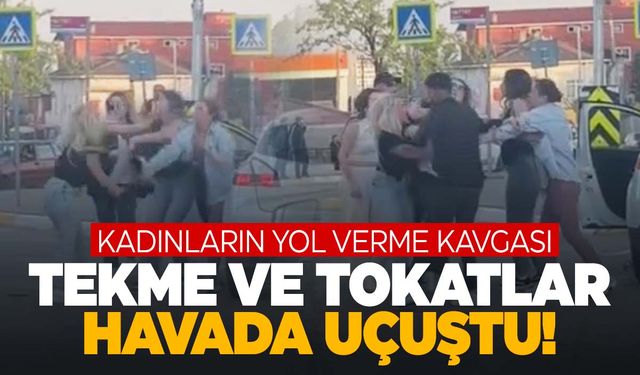 İki kadın sürücü kavga etti! Tekme ve tokatlar havada uçtu!