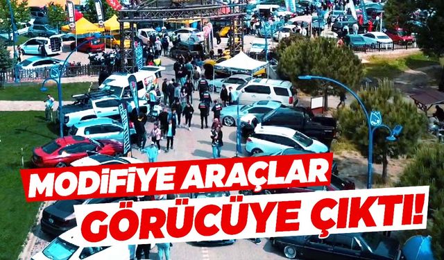 Modifiye araç tutkunları Ortaköy’de toplandı!