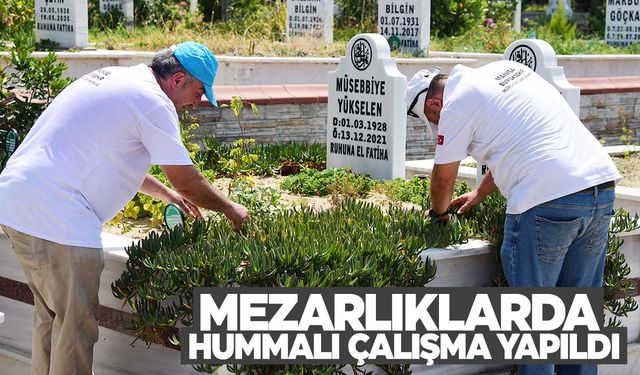 Manisa’da mezarlıklar bayrama hazır