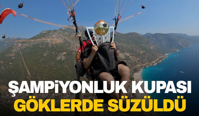 Galatasaray'ın şampiyonluk kupası yamaç paraşütüyle uçuruldu