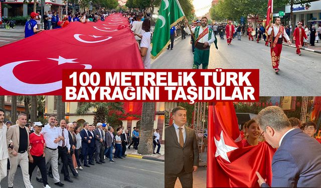 Manisa’da demokrasi yürüyüşü! 100 metrelik Türk bayrağını taşıdılar!