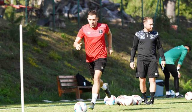 Manisa FK Bolu kampında şut çalıştı