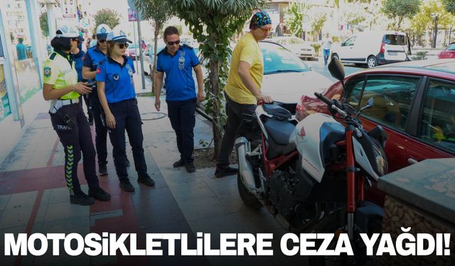 Manisa’da kaldırıma park eden motosikletlilere ceza yağdı!