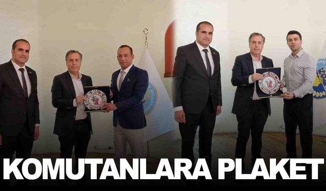 Komutanlara Nuri Paşa anısına plaket