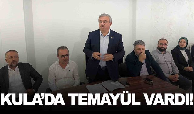 Manisa AK Parti’de temayül heyecanı… Kula’da partililer temayül yoklamasında