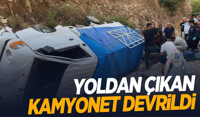 Antalya’da kaza… Kamyonet devrildi! Çok sayıda yaralı var!