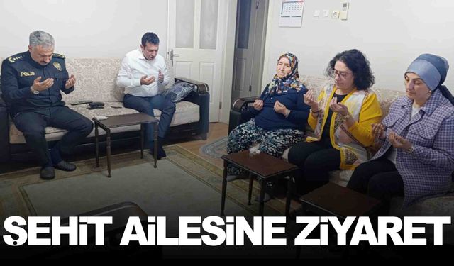 Müdür Aktaş şehit ailelerini yalnız bırakmıyor… Bu kez Akhisar’daydı