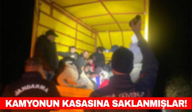 İzmir’de kamyonetin kasasından çıktılar… Hem de onlarca kişi