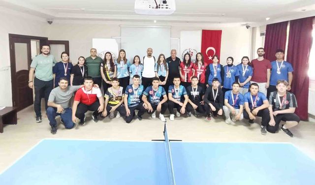 Masa tenisinde şampiyonlar belli oldu