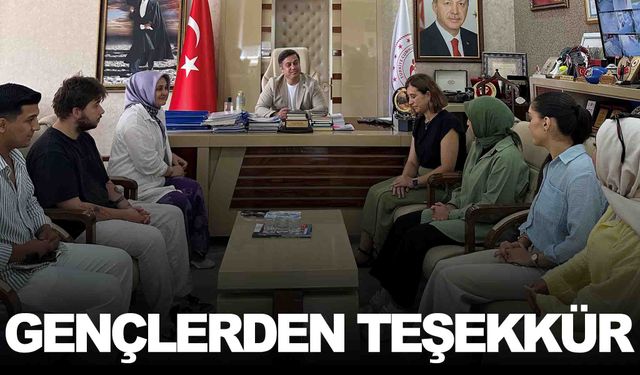 Manisalı gençler İl Müdürü Öztürk’le bir araya geldi