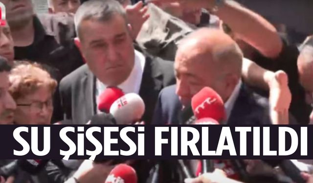 Gürsel Tekin’e su şişesi atıldı!