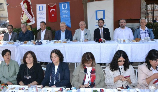Manisa’da Dünya Mimarlık Günü kutlandı
