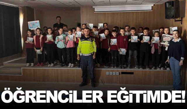 Sarıgöl’de jandarmadan öğrencilere trafik eğitimi