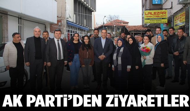 Kula’da AK Parti’den esnaf ve ev ziyaretleri