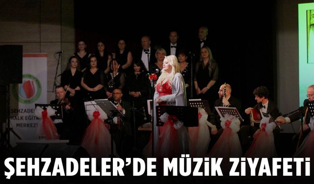 Sanatseverler Şehzadeler Korosu ile buluştu