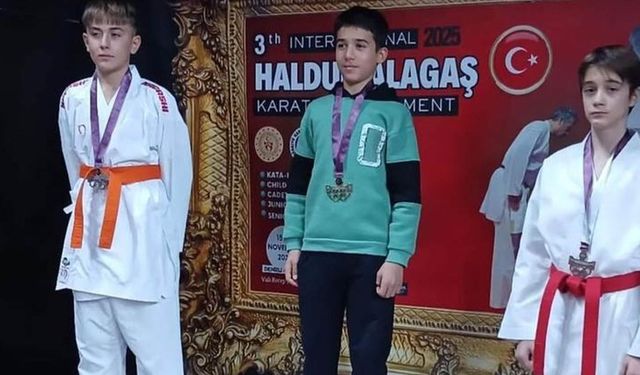 Sarıgöllü Karateci Mehmet Sarıtaş’tan uluslararası gümüş başarı