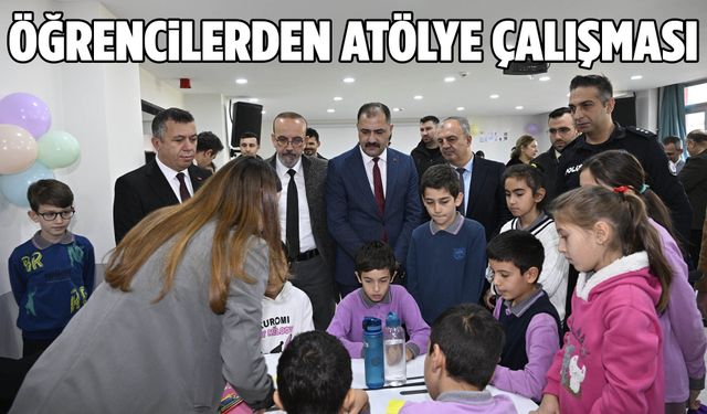 Demirci’de öğrenciler insan haklarını atölye çalışmalarıyla öğrendi