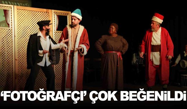 “Fotoğrafçı” orta oyunu tiyatroseverlerle buluştu