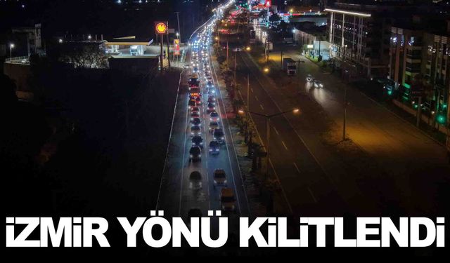 Manisa’da bayram trafiği yoğunluğu: Turgutlu geçişinde araç kuyrukları oluştu